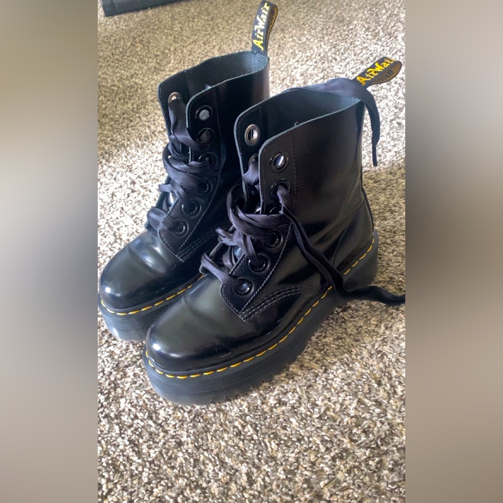 Doc Marten Mollys size 8